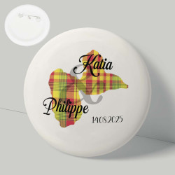 Badge personnalisé Madras rouge – Guadeloupe / Antilles