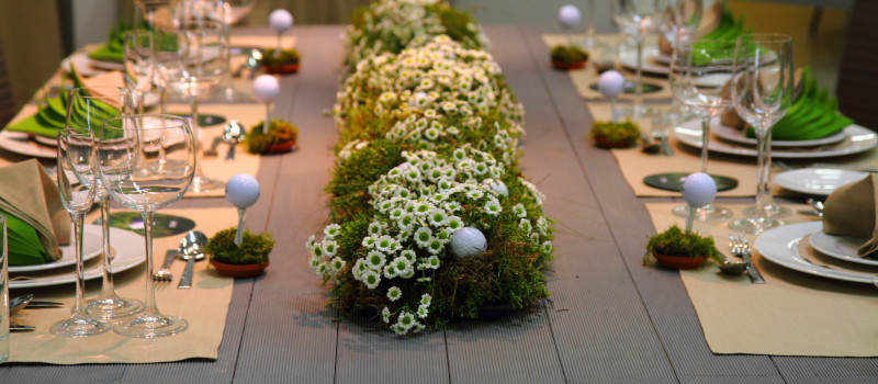 Organisation de Repas pour Événements Familiaux : Buffet Froid ou Service à Table?